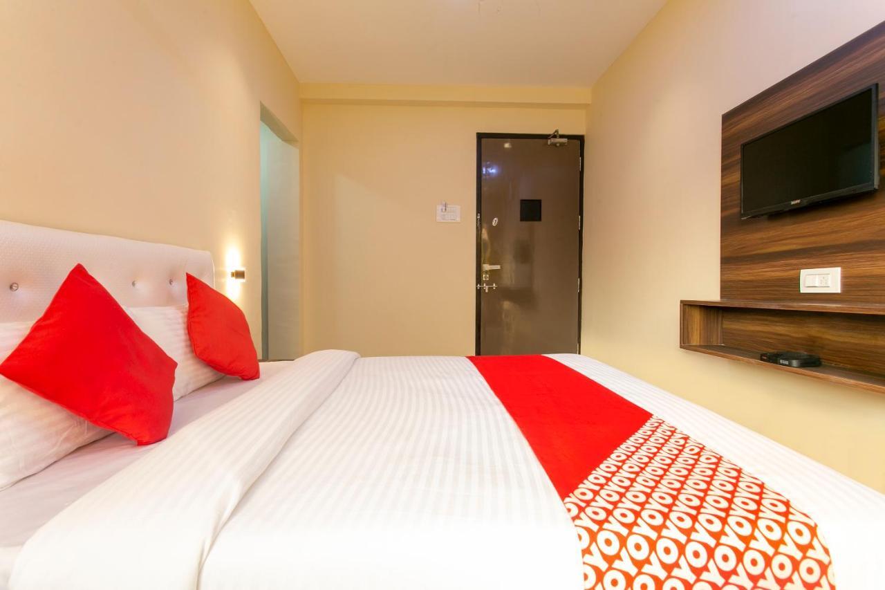 Oyo 62220 Hotel Stay Inn Kalyān Exteriör bild